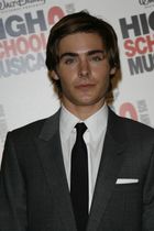 Zac Efron : zac_efron_1223512491.jpg