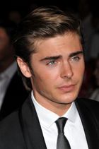 Zac Efron : zac_efron_1224463522.jpg