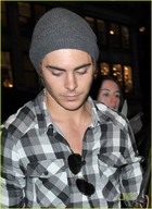 Zac Efron : zac_efron_1224627398.jpg