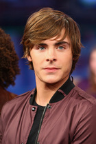 Zac Efron : zac_efron_1224723409.jpg