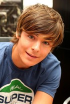 Zac Efron : zac_efron_1224966740.jpg