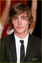 Zac Efron : zac_efron_1226512909.jpg