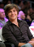 Zac Efron : zac_efron_1229367454.jpg