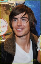 Zac Efron : zac_efron_1230008808.jpg