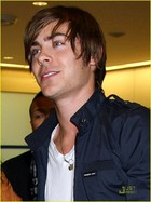 Zac Efron : zac_efron_1232967395.jpg