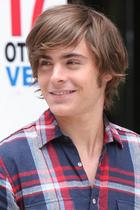 Zac Efron : zac_efron_1244280641.jpg