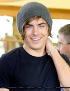 Zac Efron : zac_efron_1247161875.jpg