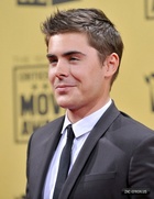 Zac Efron : zac_efron_1263700431.jpg