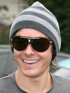 Zac Efron : zac_efron_1265151336.jpg