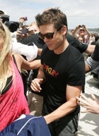 Zac Efron : zac_efron_1266349989.jpg