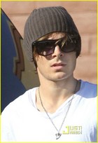 Zac Efron : zac_efron_1267981866.jpg