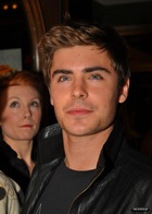 Zac Efron : zac_efron_1268163024.jpg