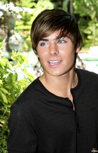 Zac Efron : zac_efron_1268248848.jpg