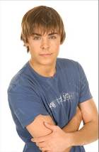 Zac Efron : zac_efron_1270331634.jpg