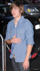 Zac Efron : zac_efron_1272136907.jpg