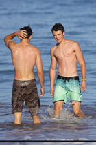 Zac Efron : zac_efron_1276937815.jpg