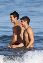 Zac Efron : zac_efron_1276937829.jpg