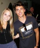 Zac Efron : zac_efron_1279304452.jpg