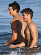 Zac Efron : zac_efron_1281150541.jpg