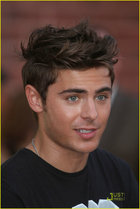 Zac Efron : zac_efron_1281150552.jpg