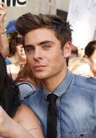 Zac Efron : zac_efron_1281177421.jpg