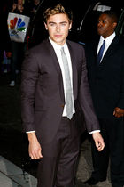 Zac Efron : zac_efron_1281200968.jpg