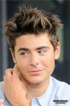 Zac Efron : zac_efron_1281640850.jpg