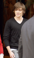 Zac Efron : zac_efron_1283984911.jpg