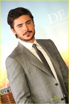 Zac Efron : zac_efron_1284240241.jpg