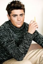 Zac Efron : zac_efron_1291639736.jpg