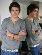 Zac Efron : zac_efron_1291781358.jpg