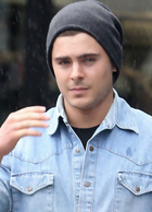 Zac Efron : zac_efron_1301727940.jpg