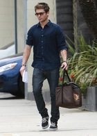 Zac Efron : zac_efron_1303663084.jpg