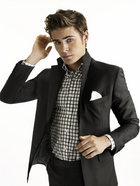 Zac Efron : zac_efron_1305496971.jpg