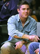 Zac Efron : zac_efron_1306947844.jpg