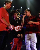 Zach Herron : TI4U1583863700.jpg