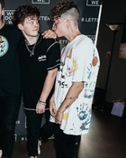 Zach Herron : TI4U1624129425.jpg