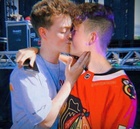 Zach Herron : TI4U1668966756.jpg