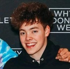 Zach Herron : zach-herron-1584124868.jpg