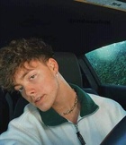 Zach Herron : zach-herron-1584124873.jpg