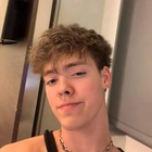 Zach Herron : zach-herron-1606536631.jpg