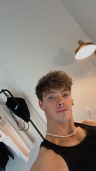 Zach Herron : zach-herron-1678756611.jpg