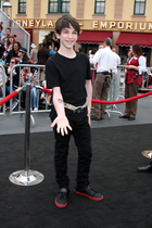 Zachary Gordon : zachary-gordon-1330801821.jpg