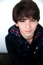 Zachary Gordon : zacharygordan_1281621683.jpg