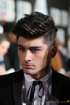 Zayn Malik : zayn-malik-1371924104.jpg