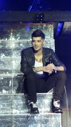 Zayn Malik : zayn-malik-1379265982.jpg