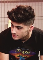 Zayn Malik : zayn-malik-1379266078.jpg