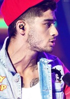 Zayn Malik : zayn-malik-1382044904.jpg