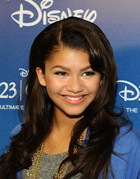 Zendaya Coleman : zendaya-coleman-1323225655.jpg