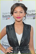 Zendaya Coleman : zendaya-coleman-1343071874.jpg